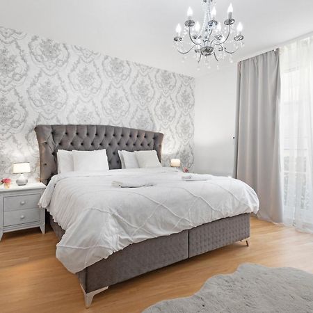 Apartment Puma V Centre Piestan Πιεστάνυ Εξωτερικό φωτογραφία