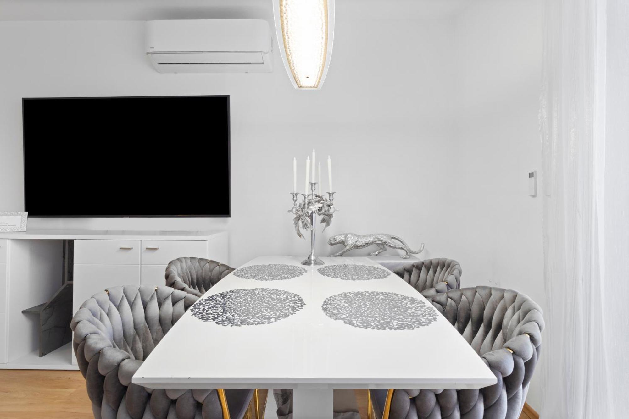 Apartment Puma V Centre Piestan Πιεστάνυ Εξωτερικό φωτογραφία